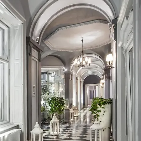 Ambasada Apartmanhotel
