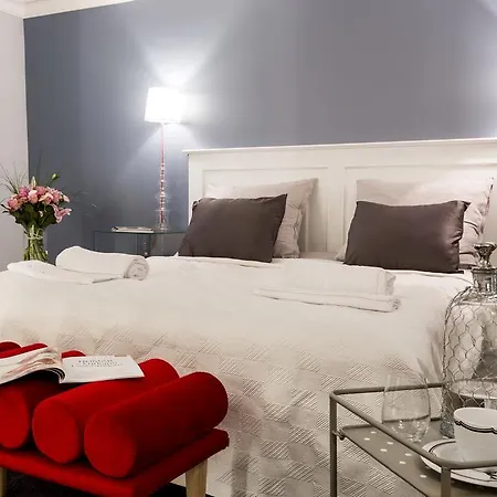 Hotel apartamentowy Ambasada
